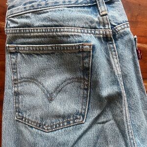 Levis jeans 27 wedgie